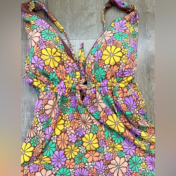 COPY - Roxy bathing suit - Picture 5 of 9